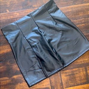 Pleather mini skirt with slit in front
